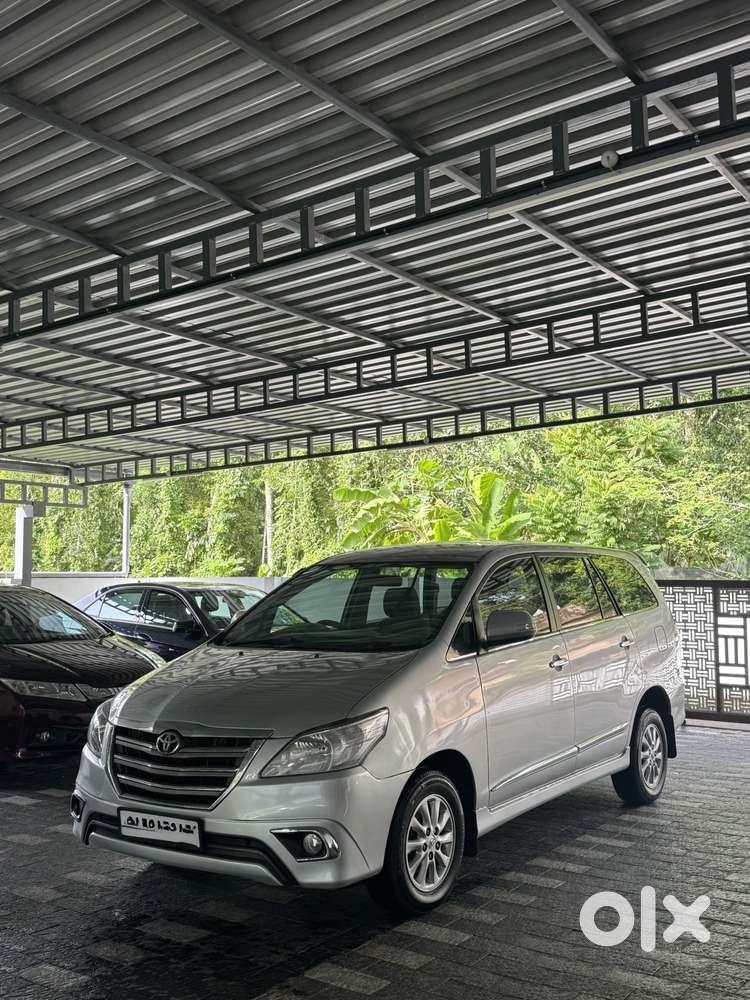Toyota Innova 2.5 Vx 7 Seater Bs Iv, 2014, Diesel