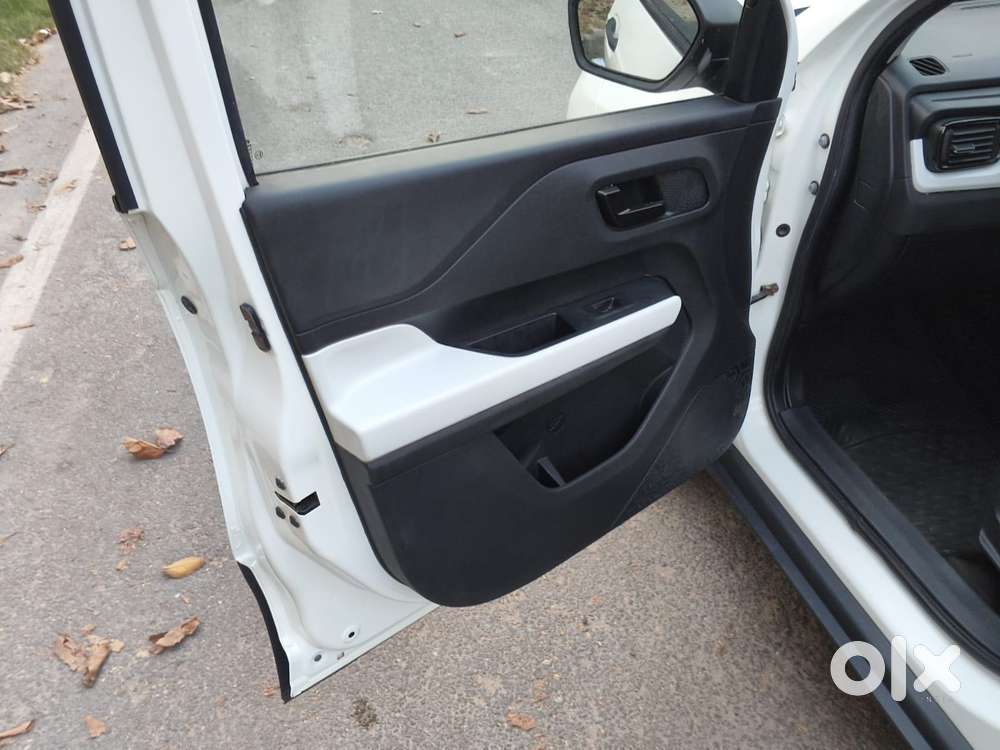 Tata Punch Pure Icng, 2024, Petrol