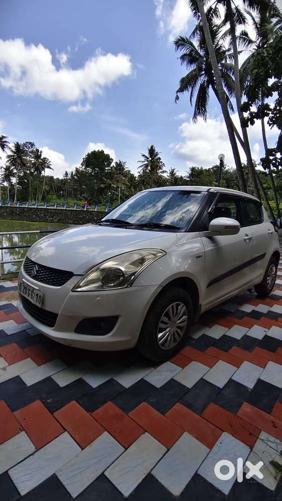 Maruti Suzuki Swift Vxi With Abs, 2014, Petrol