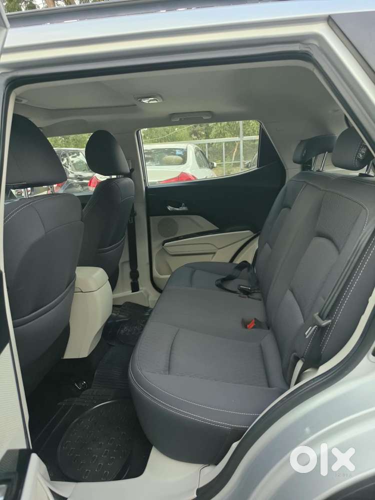 Mahindra Xuv300 W8 Diesel, 2022, Diesel