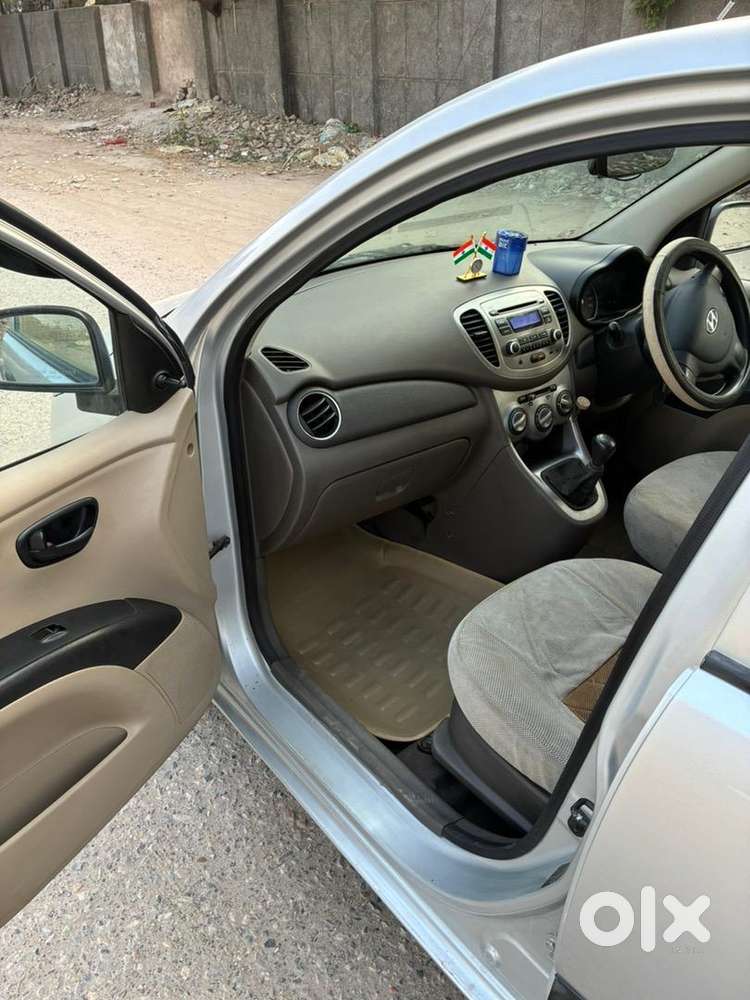 2015 Hyundai Car, Manual Transmission