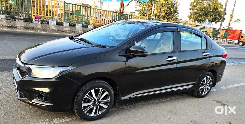 Honda City I-vtec V, 2018, Petrol