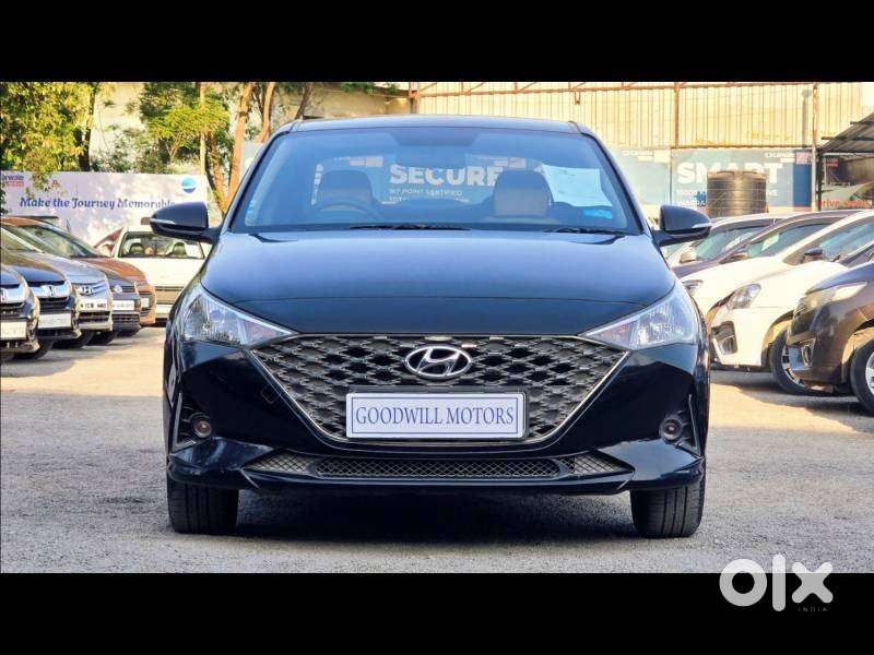 Hyundai Verna, 2023, Petrol