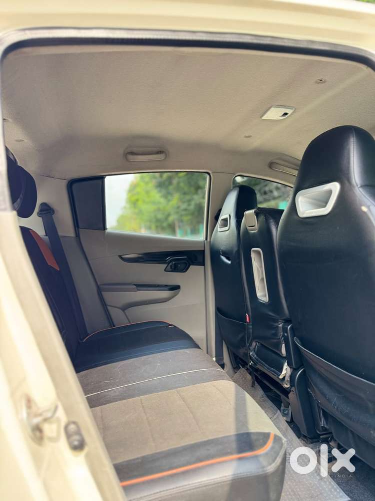 Mahindra Kuv 100, 2017, Diesel