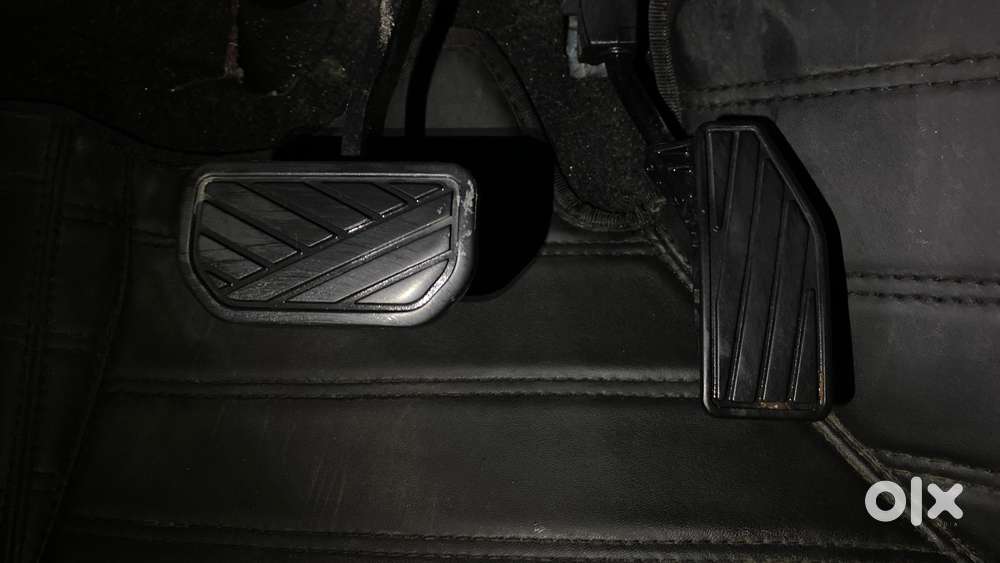 Maruti Suzuki Fronx Delta Plus 1.2l Ags, 2023, Petrol