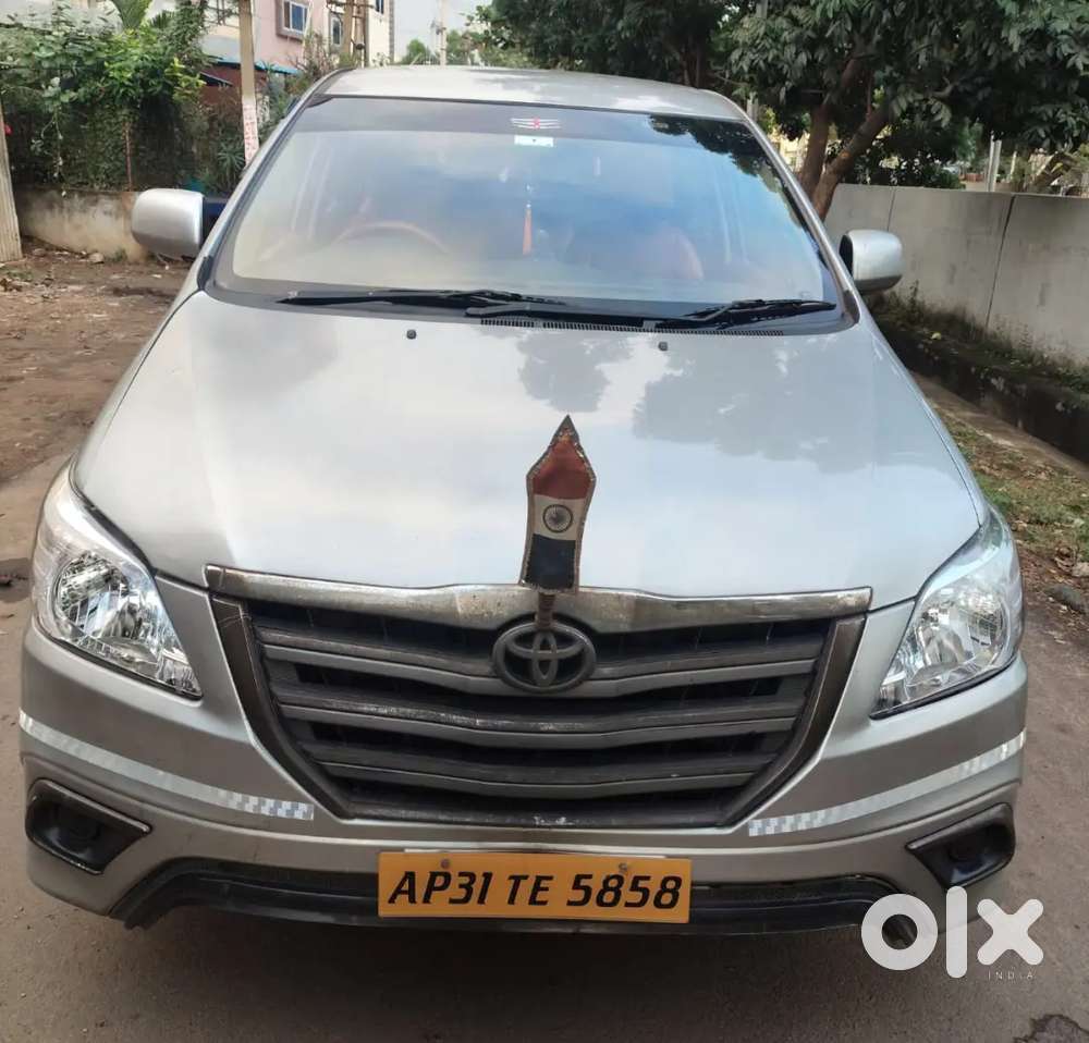 Toyota Innova 2015 Diesel 400000 Km Driven