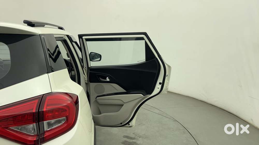 Mahindra Xuv300 W8 Option Diesel, 2022, Diesel