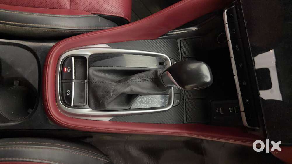 Mg Astor 1.5 Savvy Cvt S Red, 2024, Petrol
