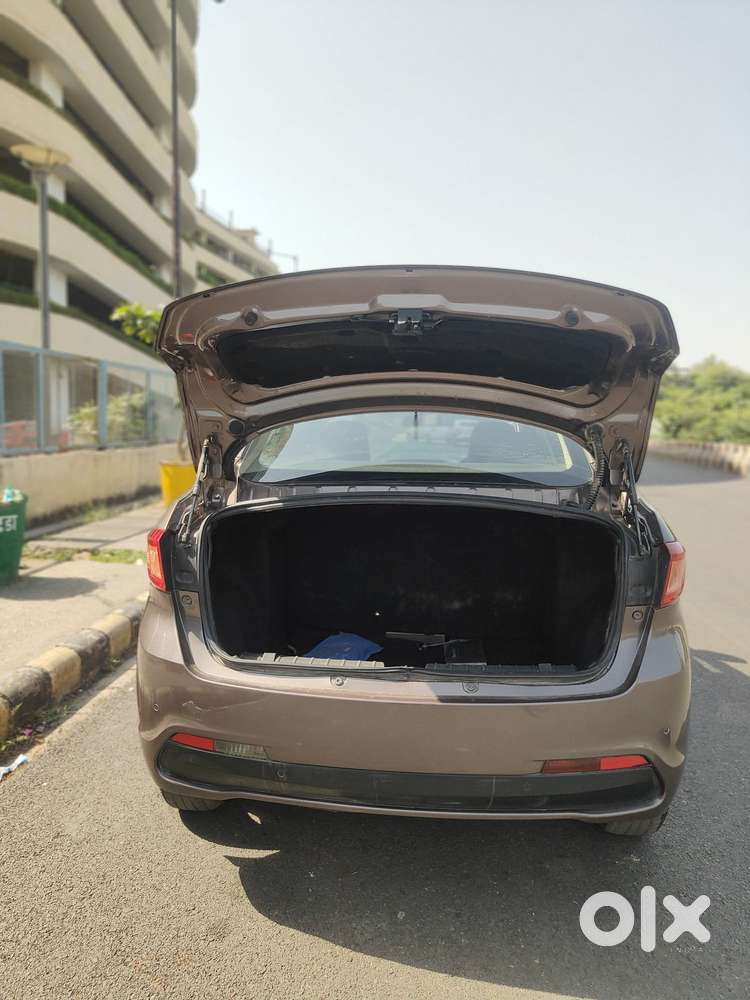 Tata Tigor Xza, 2018, Petrol