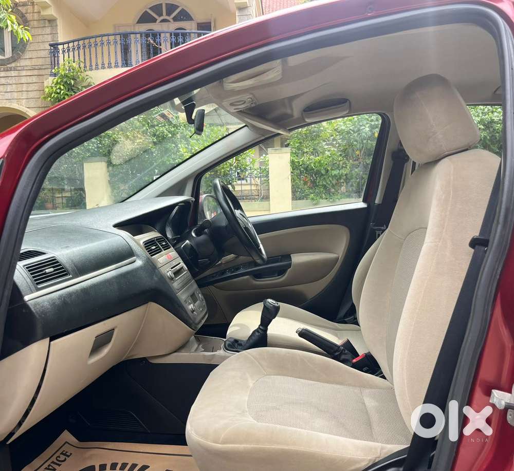 Fiat Linea Emotion Pk 1.4, 2010, Petrol