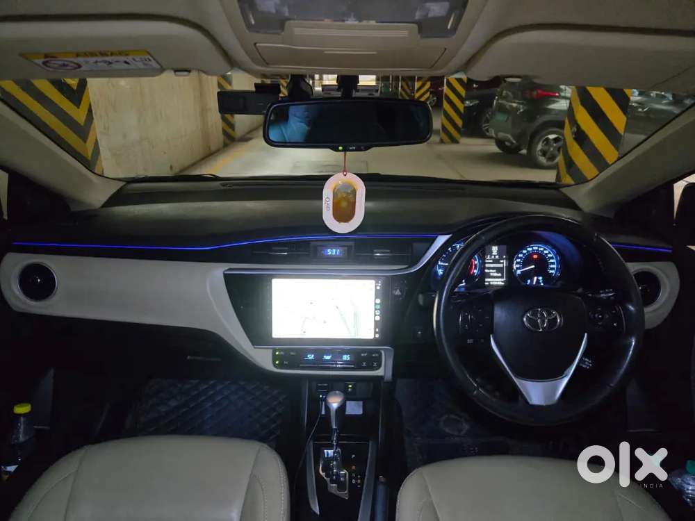 Toyota Corolla Altis Petrol At