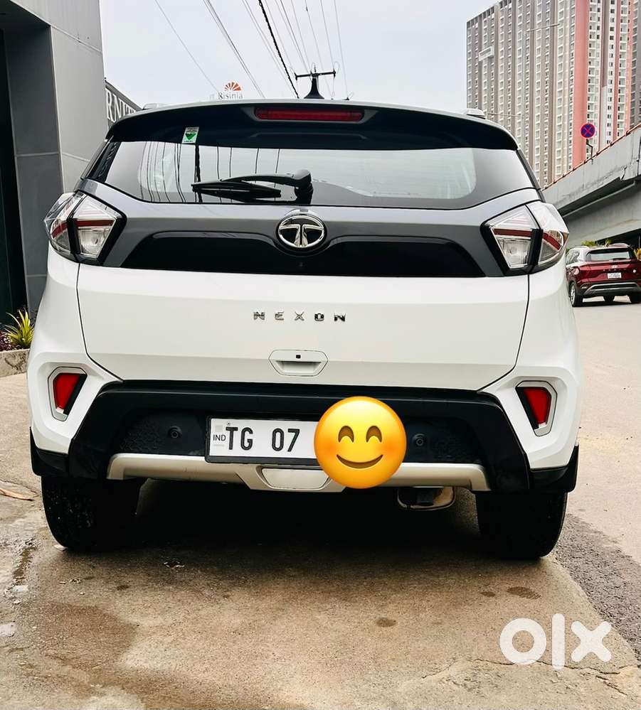 Tata Nexon Xz+s E20 | Excellent Mileage | 2.5 Yrs Old | Sunroof | 25k