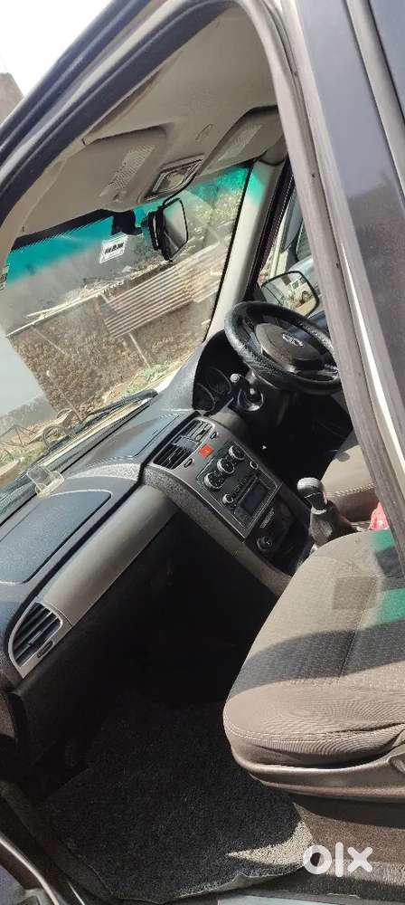 Tata Safari Strome
