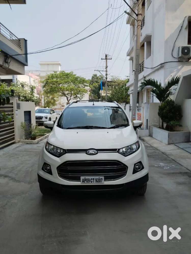 Ford Ecosport 1.5 Diesel Titanium Tdci , White Colour