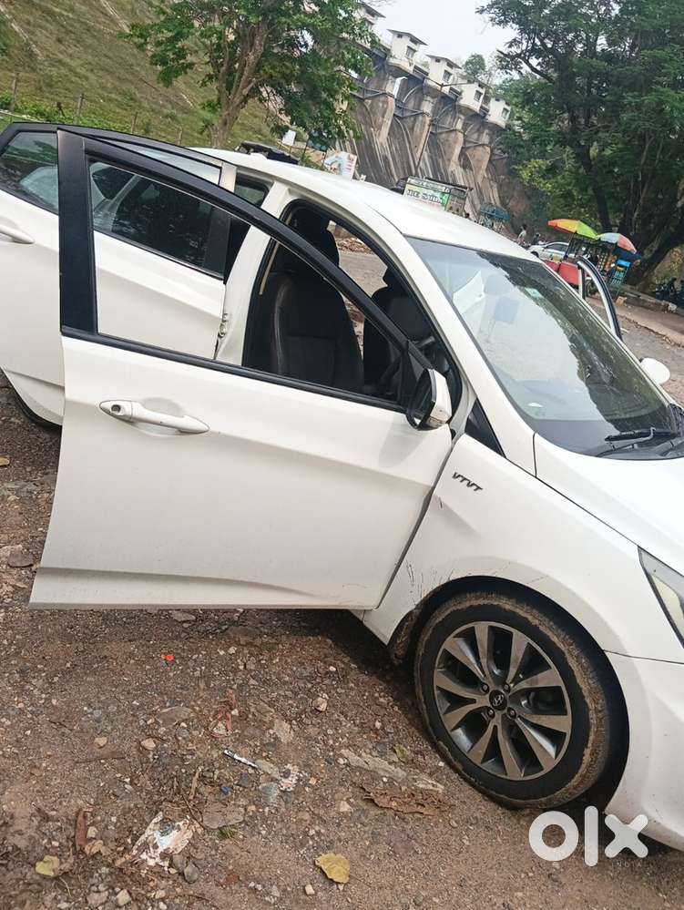 Hyundai Verna Petrol 2014