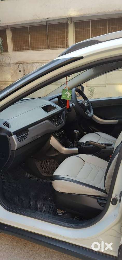 Tata Nexon 1.2 Revotron Xm (s), 2021, Petrol