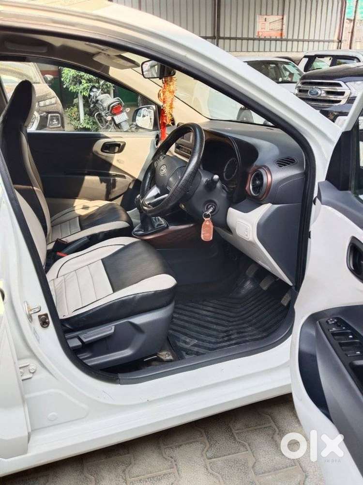 Hyundai Aura 1.2 E Petrol Mt, 2021, Petrol