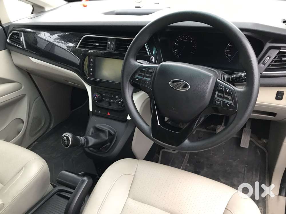 Mahindra Marazzo M8, 2018, Diesel
