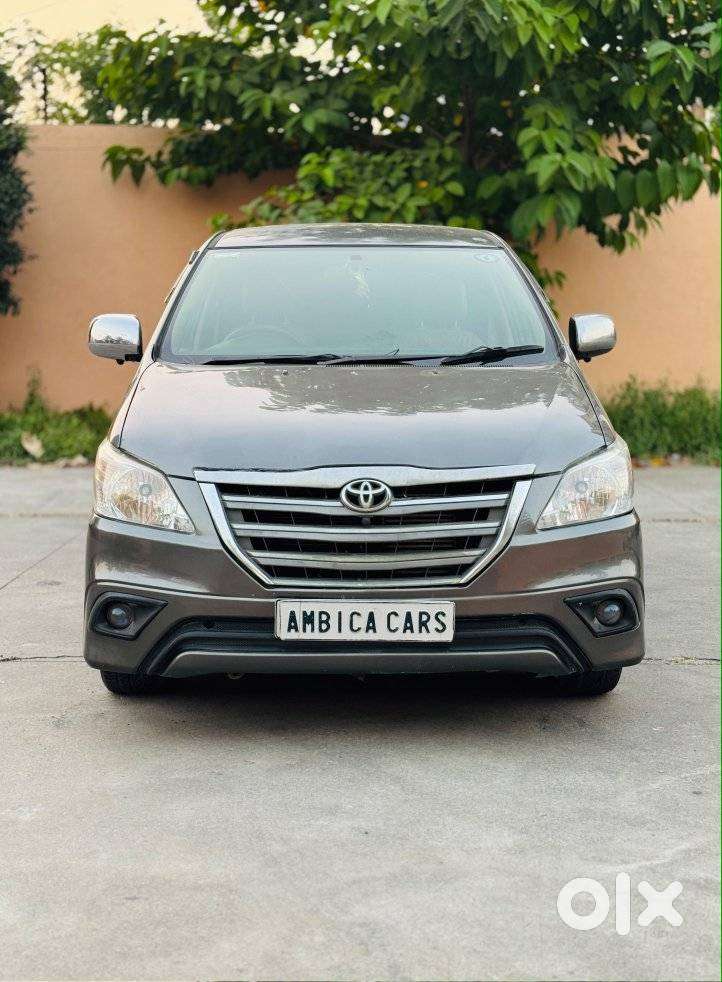 Toyota Innova 2.5 Gx 7 Str Bs-iii, 2012, Diesel