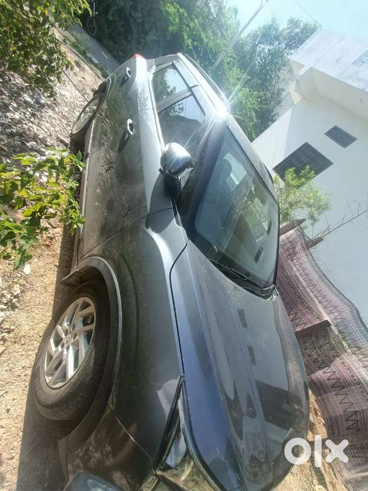 Mahindra Xuv300 Turbosport 2024 Diesel Well Maintained