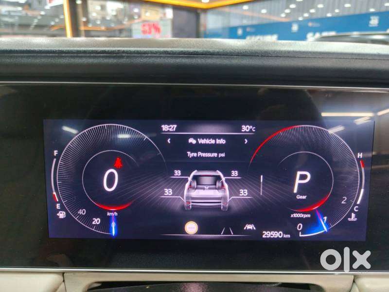 Mahindra Xuv700 2.0 Ax 7 Petrol At Luxury Pack Str, 2022, Petrol
