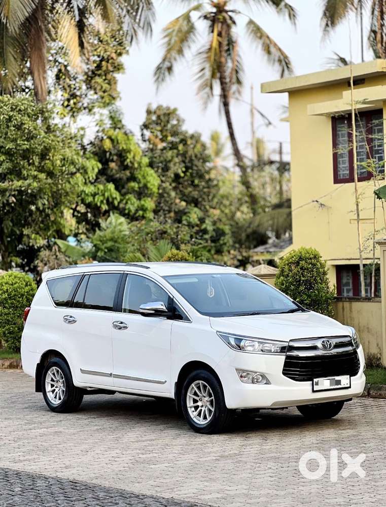 Toyota Innova Crysta 2.8 Gx At, 2017, Diesel