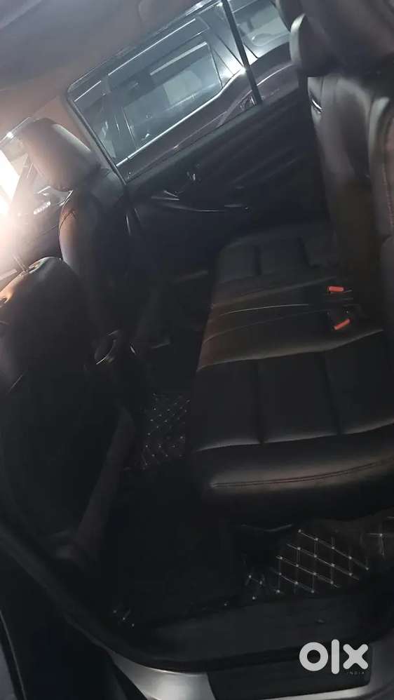 Toyota Innova Crysta 2022 2.4 G Mt 8 Str Delhi Registered