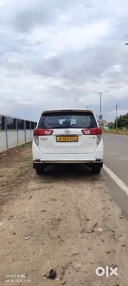 Toyota Innova Crysta