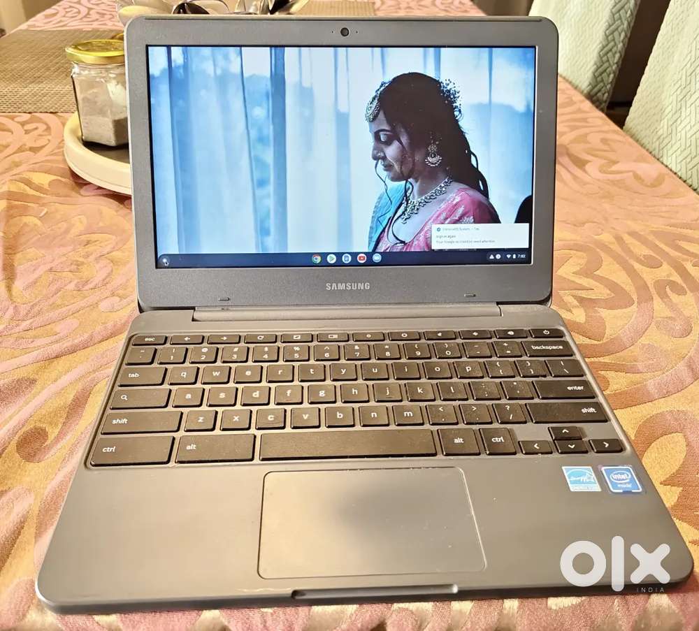 Chrome Book Samsung model 501C year 09-2019