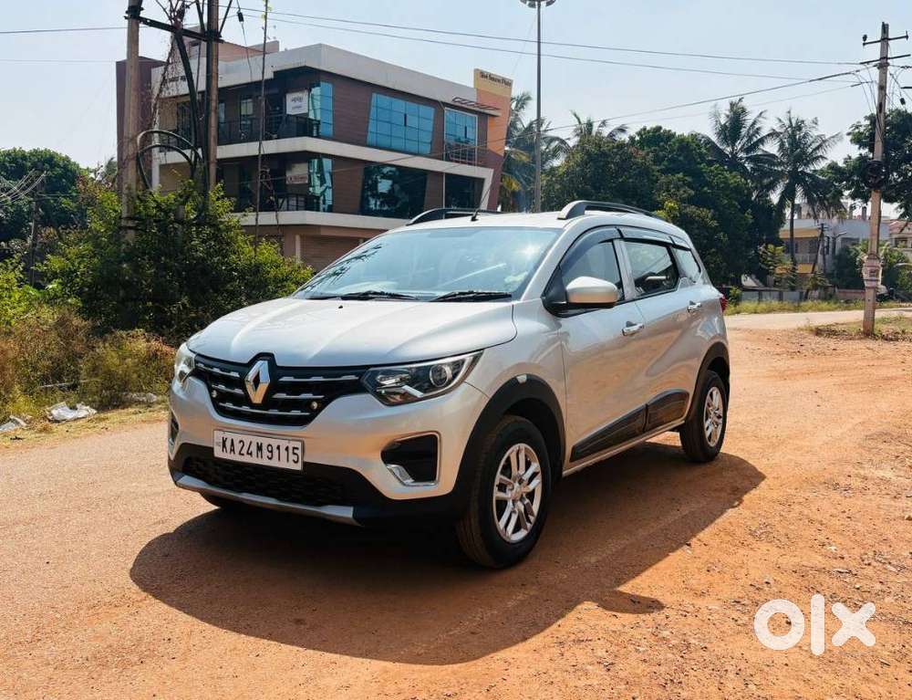 Renault Triber Rxl, 2022, Petrol