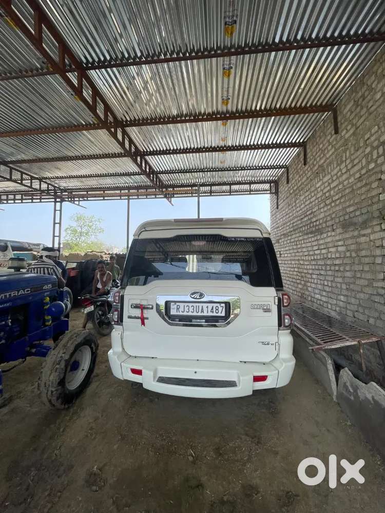 Mahindra Scorpio S2 2015