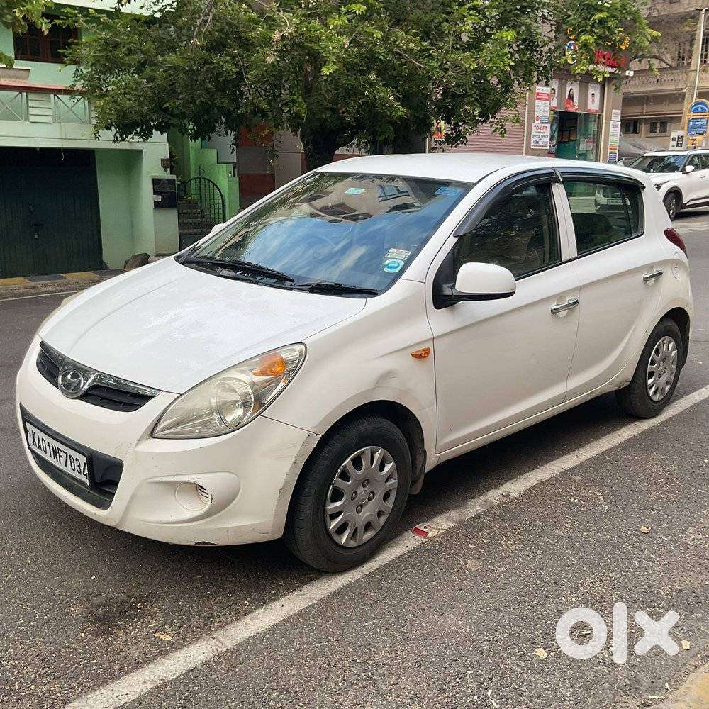 Hyundai I20 2009-2011 Magna, 2011, Petrol