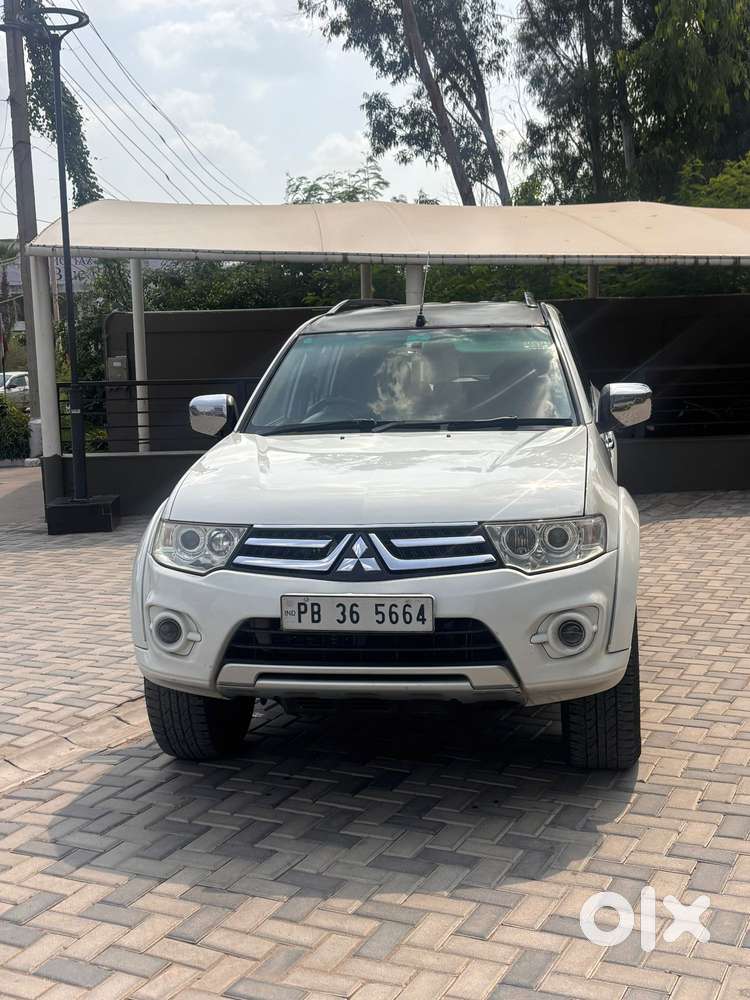 Mitsubishi Pajero Sport 2.5 Manual, 2012, Diesel