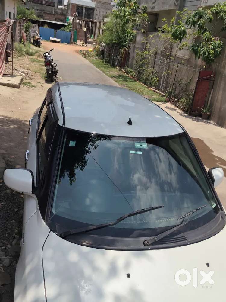 Maruti Suzuki Swift 2010 Diesel 77456 Km Driven