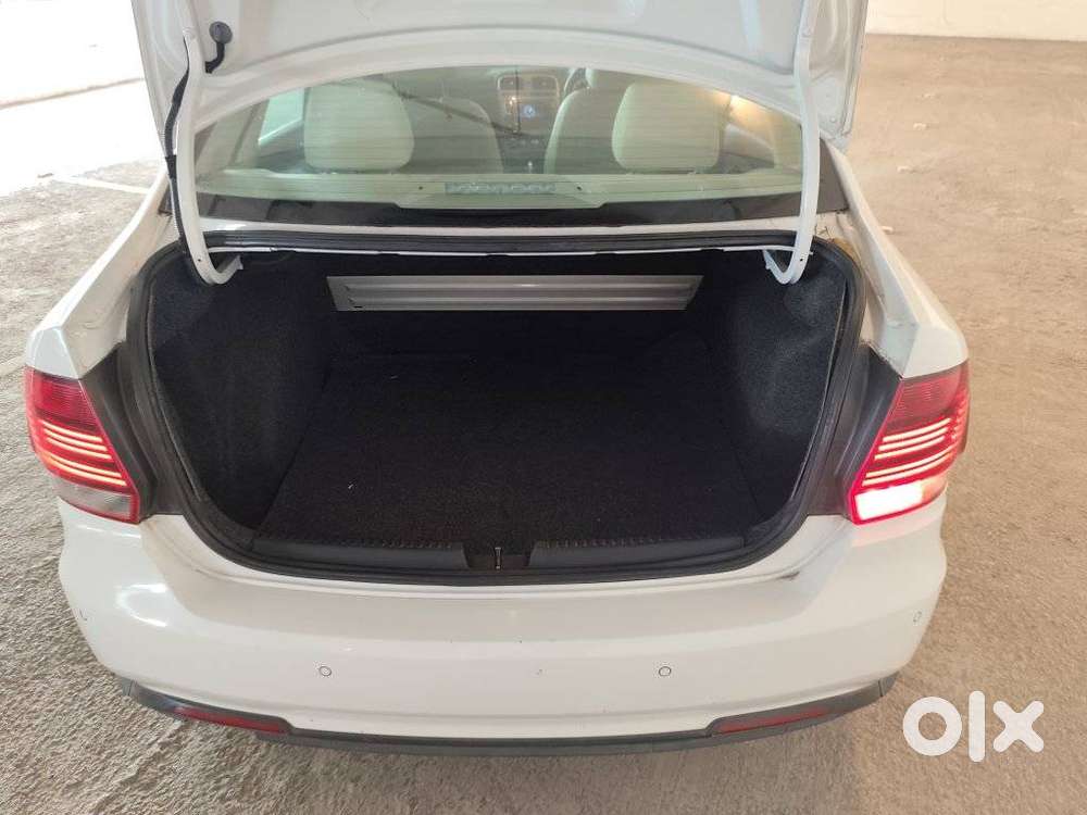 Volkswagen Vento 1.0 Highline Plus At, 2022, Petrol