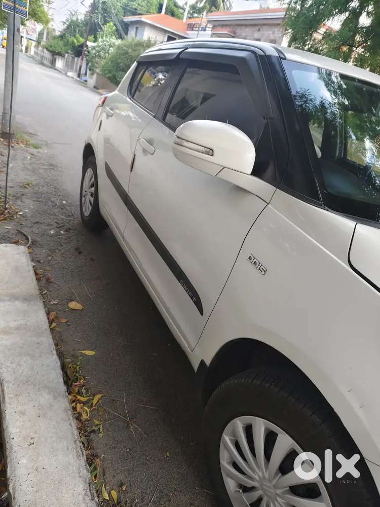 Maruti Suzuki Swift 2012