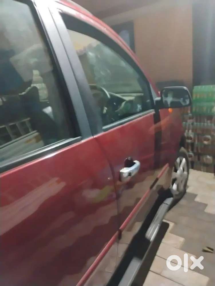 Mahindra Quanto 1.5 C8 2013