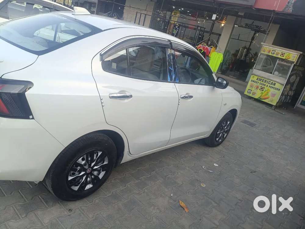 Maruti Suzuki Swift Dzire 2025 Petrol 38450 Km Driven