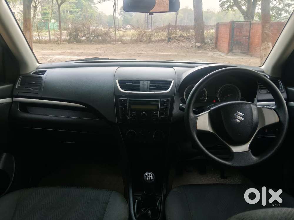 Maruti Suzuki Swift Vxi Abs Bsiv, 2014, Petrol