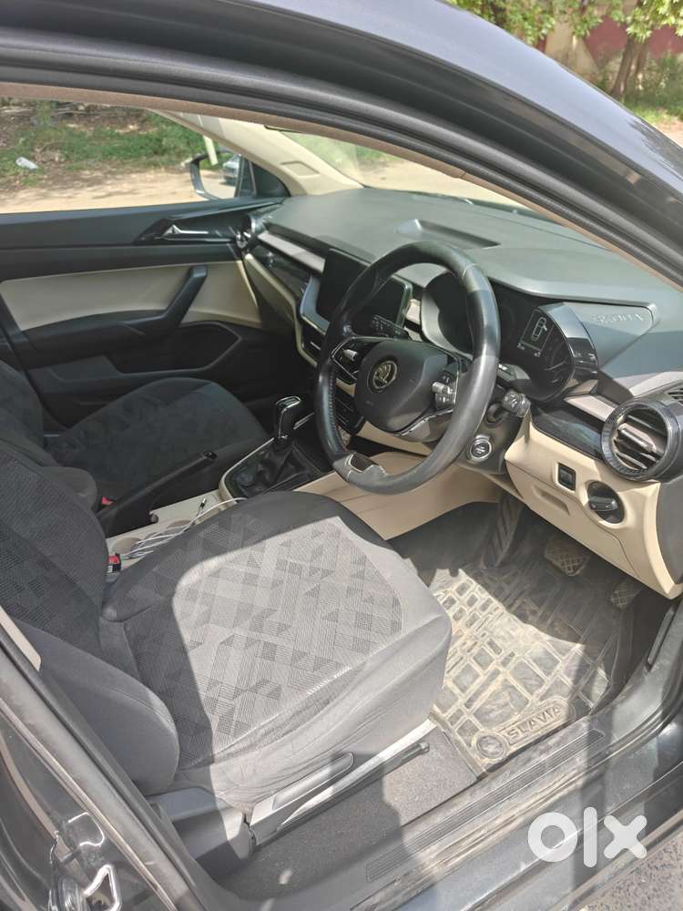 Skoda Slavia 1.0 Ambition Tsi, 2022, Petrol