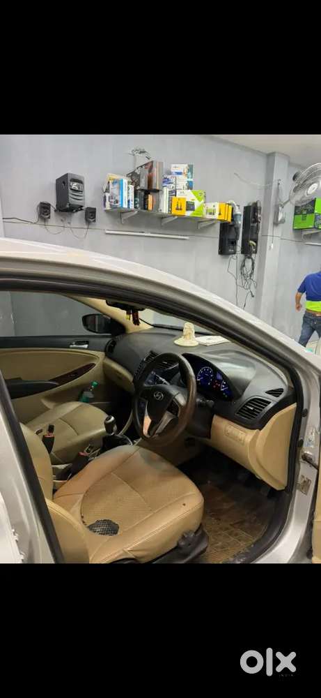 Hyundai Fluidic Verna 2015 Cng & Petrol  82145 Km Driven Neatandclean