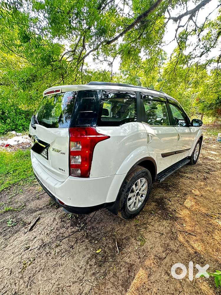 Mahindra Xuv 500 W10 2017
