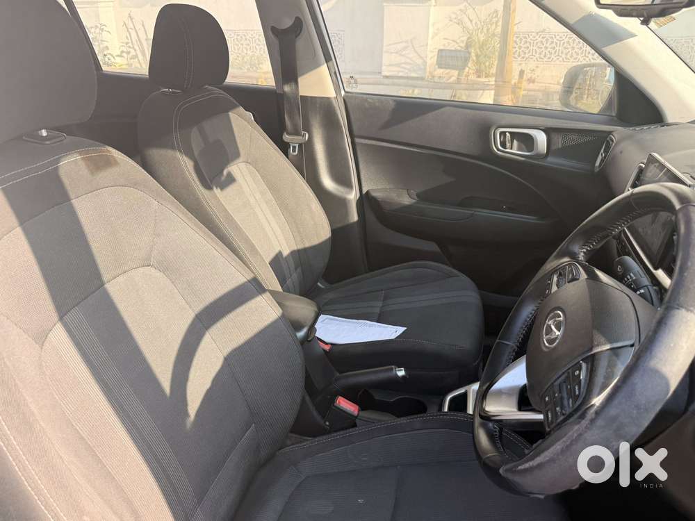 Hyundai Venue 1.0 Sx (o) Turbo Dct, 2019, Petrol