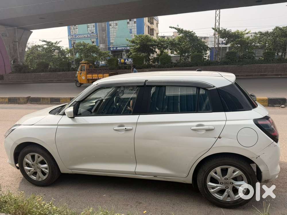 Maruti Suzuki Swift Petrol 2024