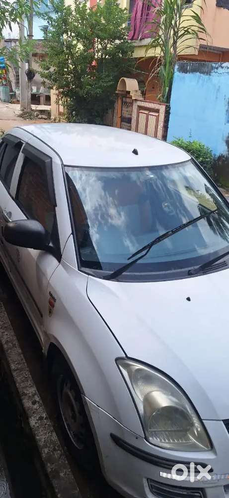 Maruti Suzuki Dzire Tour 2017