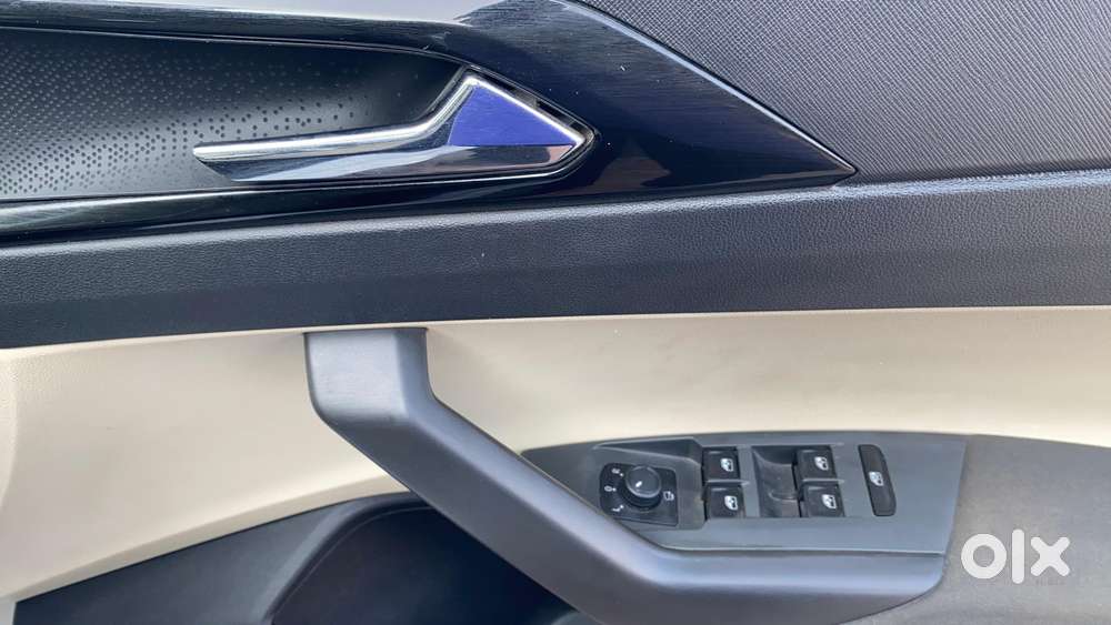 Skoda Slavia 1.0 Ambition Tsi At, 2024, Petrol