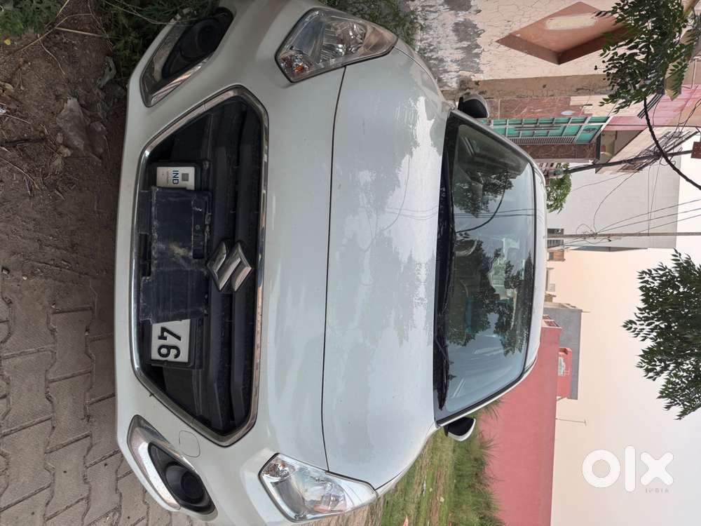 Both Keys Available Brand New Doctor Mentioned White Car