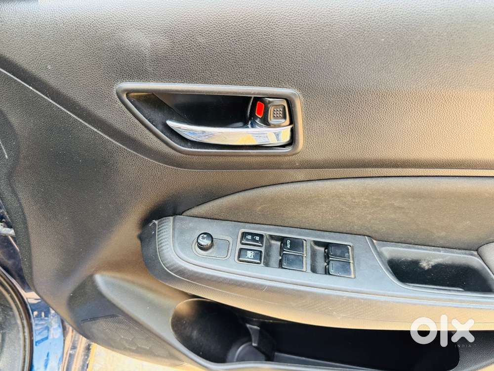 Maruti Suzuki Swift Vvt Vxi, 2021, Petrol