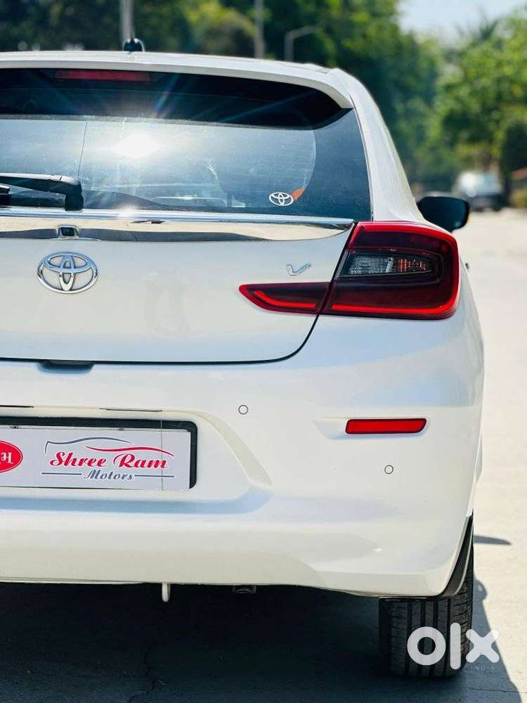 Toyota Glanza 1.2 V, 2023, Petrol
