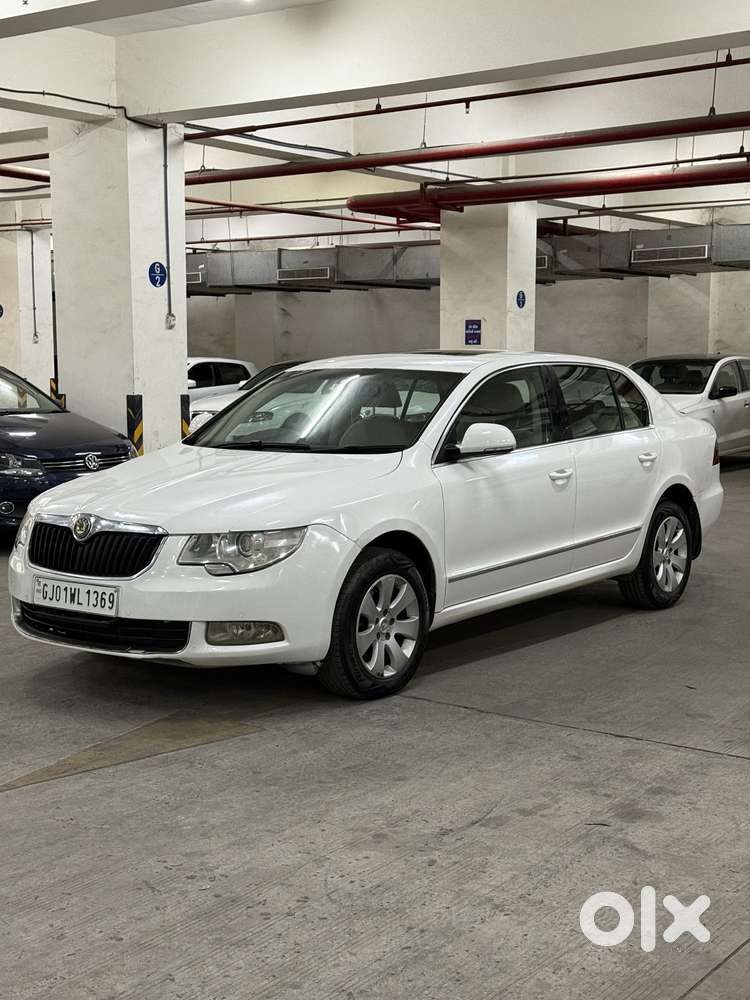 Skoda Superb Style 2.0 Tdi At, 2013, Diesel